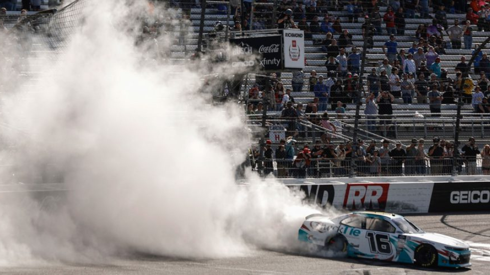 Chandler Smith finds late-race momentum, wins Xfinity Series race at Richmond