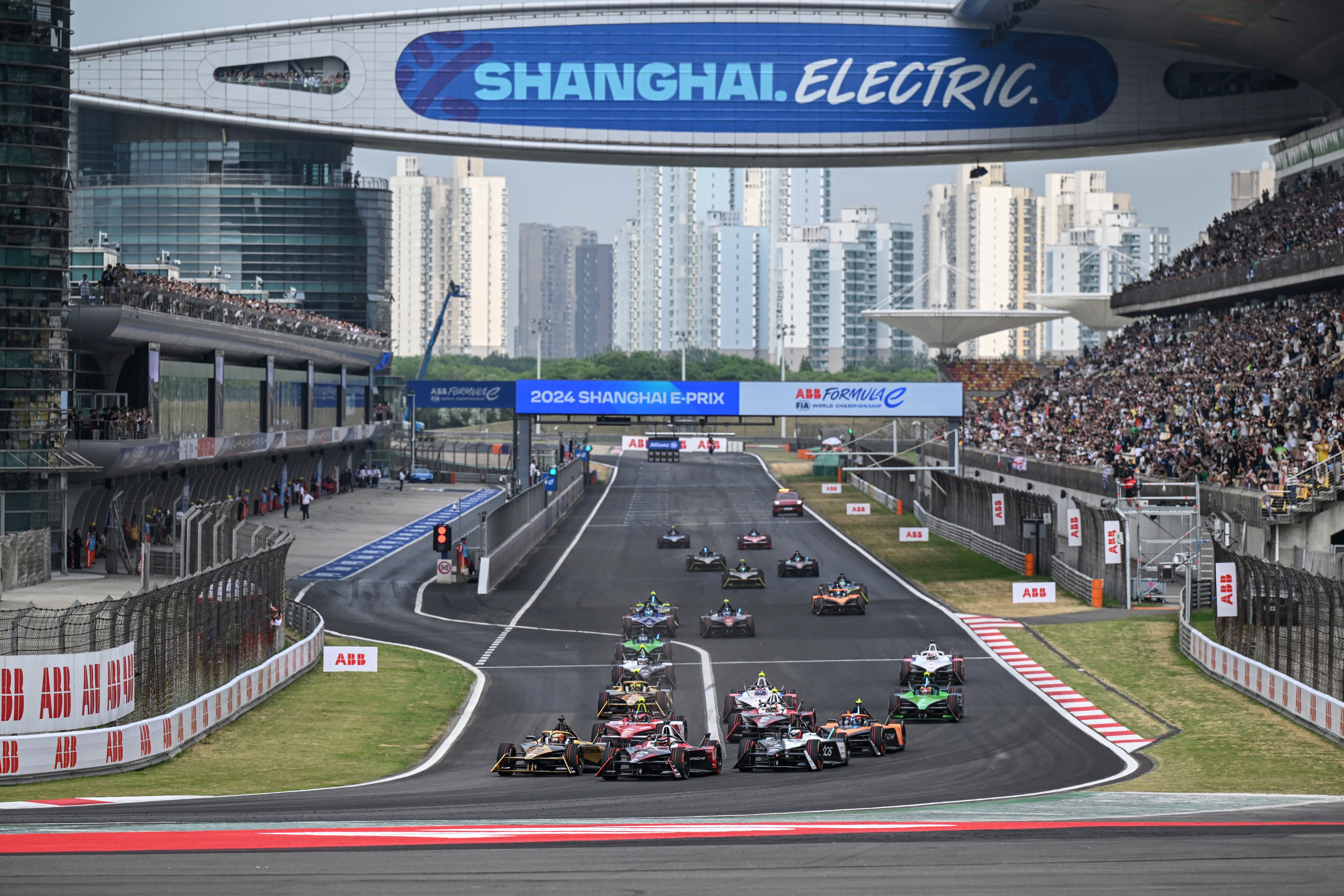 EVANS LEADS CASSIDY TO ANOTHER JAGUAR TCS RACING DOUBLE PODIUM IN FORMULA E’S SHANGHAI DEBUT